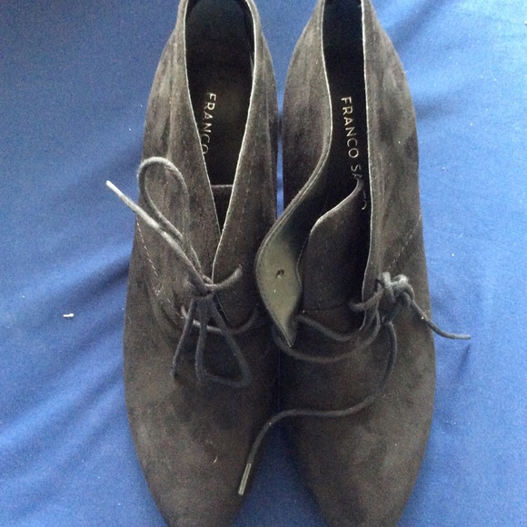 Franco Sarto Black Sueded Leather Ankle Boots - Picture 3 of 3